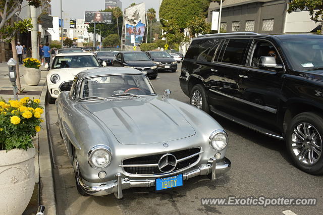 Mercedes 300SL spotted in Los Angeles, California