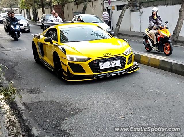 Audi R8 spotted in Tehran, Iran