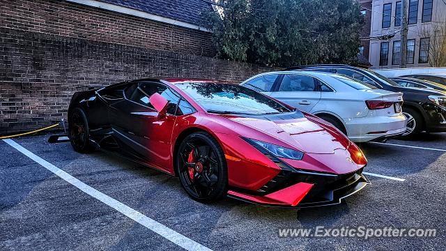 Lamborghini Huracan spotted in Birmingham, Michigan