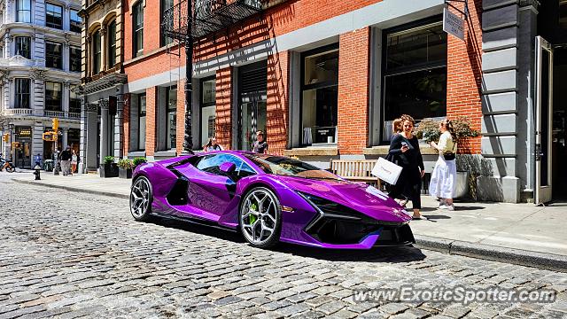 Lamborghini Aventador spotted in Manhattan, New York