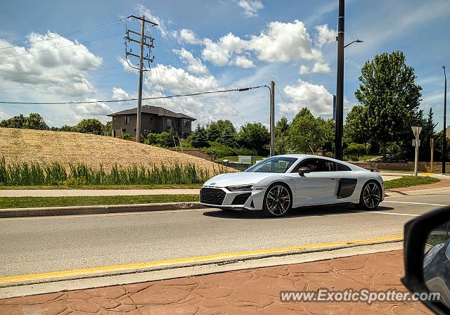 Audi R8 spotted in Ledgeview, Wisconsin