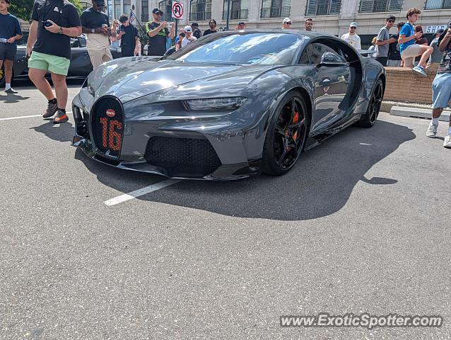 Bugatti Chiron spotted in Birmingham, Michigan