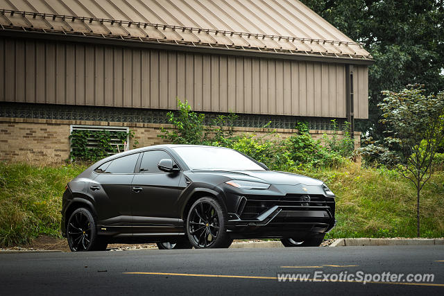 Lamborghini Urus spotted in South Bend, Indiana