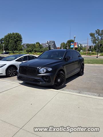 Bentley Bentayga spotted in Saint Louis, Missouri