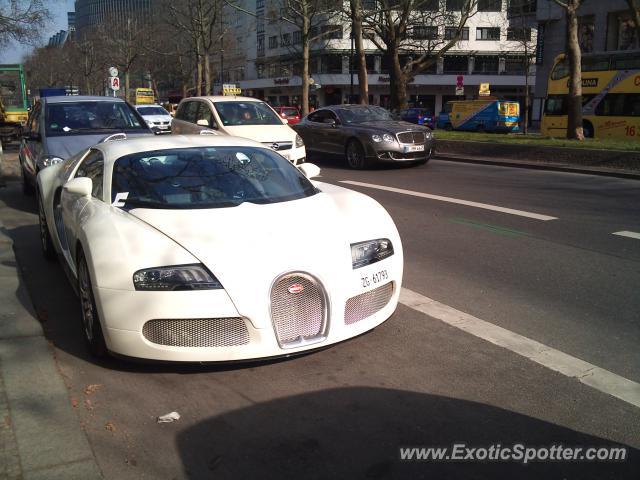 Bugatti Veyron spotted in Berlin, Germany