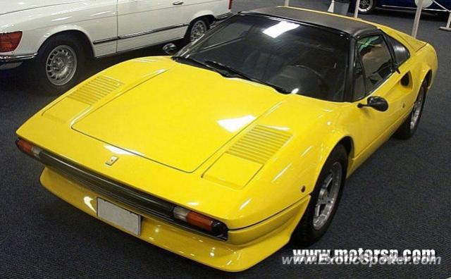 Ferrari 308 spotted in Lima, Peru