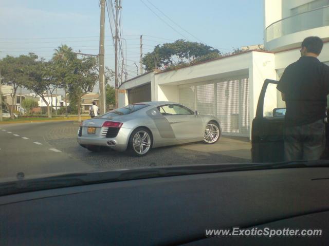 Audi R8 spotted in Lima, Peru