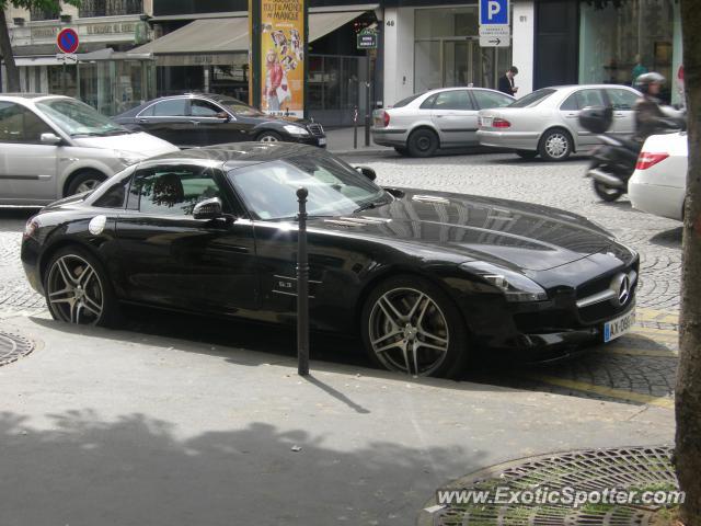 Mercedes SLS AMG spotted in Paris, France