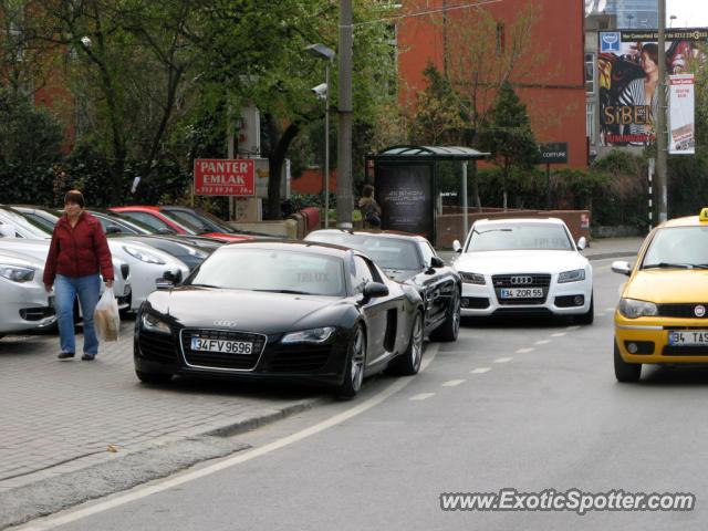 Audi R8 spotted in Istanbul, Turkey