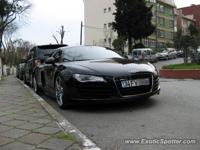 Audi R8 spotted in Istanbul, Turkey