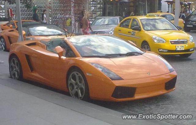 Lamborghini Gallardo spotted in Istanbul, Turkey