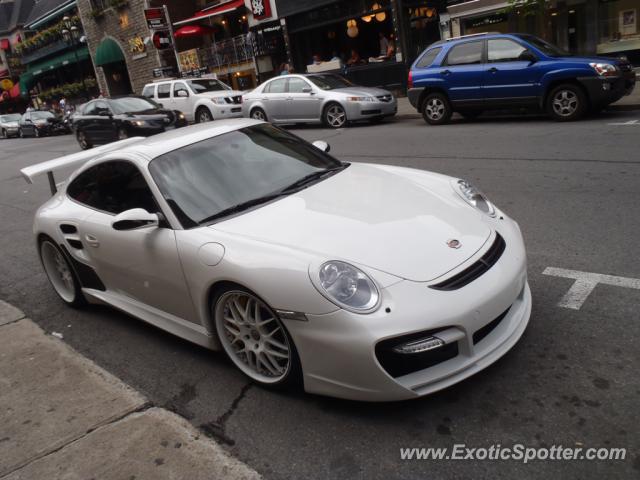 Porsche 911 GT2 spotted in Montreal, Canada