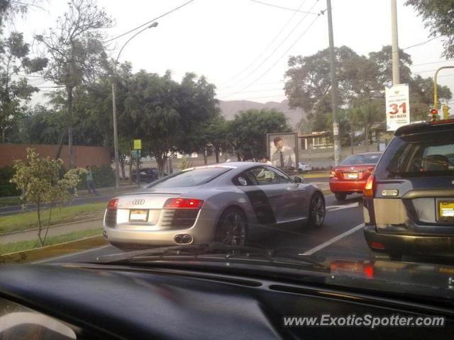 Audi R8 spotted in Lima, Peru