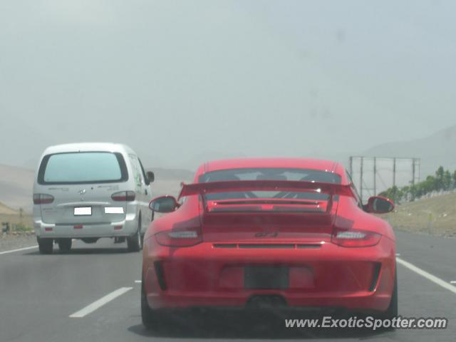 Porsche 911 GT3 spotted in Lima, Peru