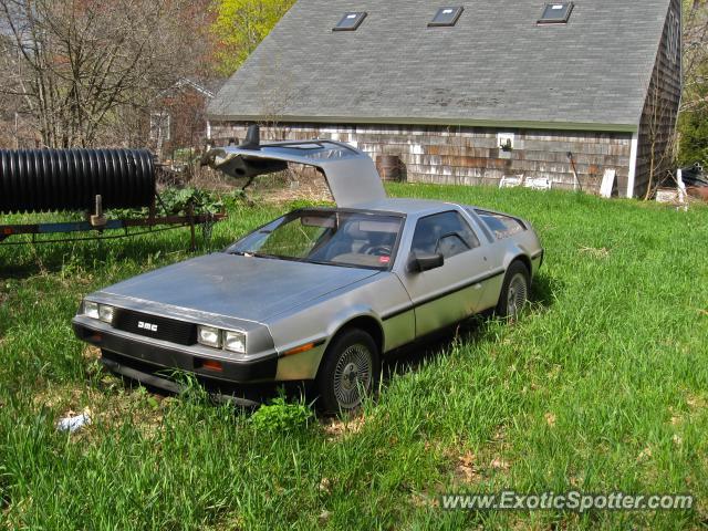 DeLorean DMC-12 spotted in Yarmouth , Maine