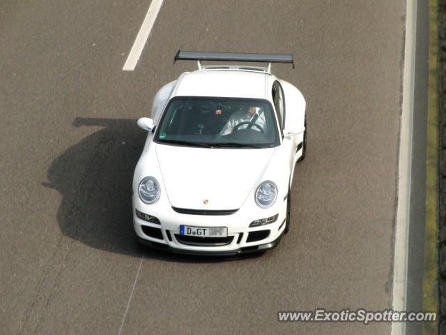 Porsche 911 GT3 spotted in Motoway, Germany