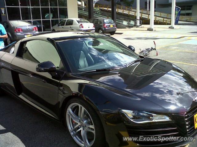 Audi R8 spotted in Medellín, Colombia