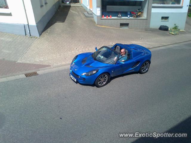 Lotus Elise spotted in Rheinböllen, Germany