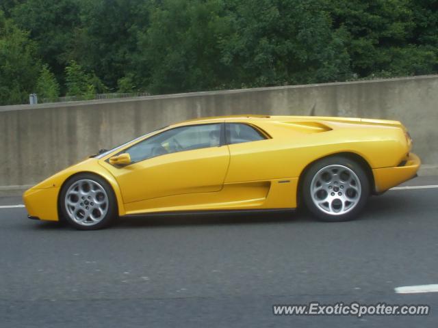 Lamborghini Diablo spotted in Highway, United Kingdom