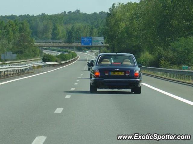 Bentley Arnage spotted in Bordeaux, France