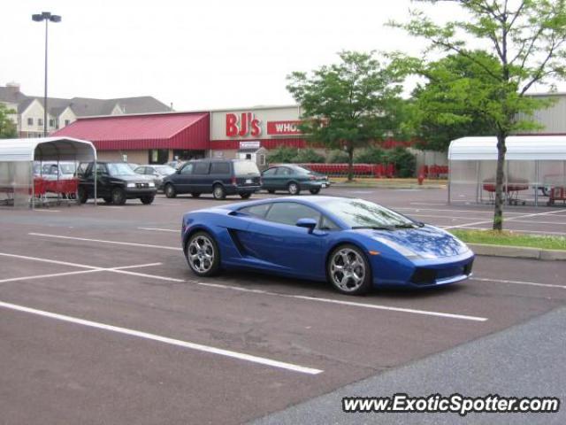 Lamborghini Gallardo spotted in Allentown, Pennsylvania