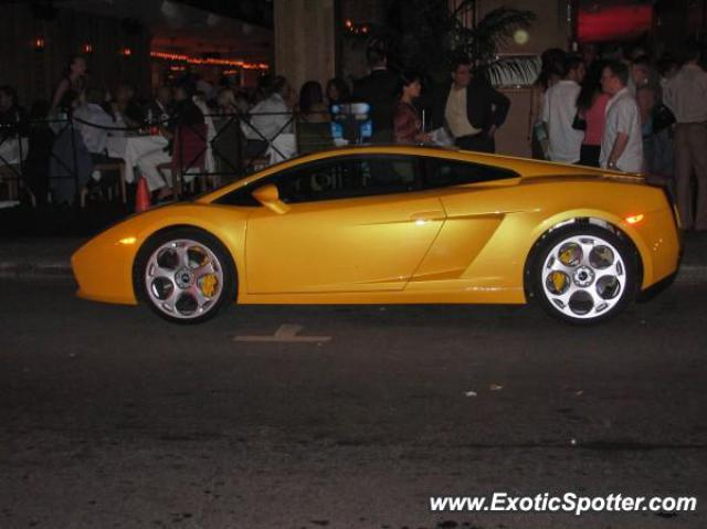 Lamborghini Gallardo spotted in Montreal, Canada