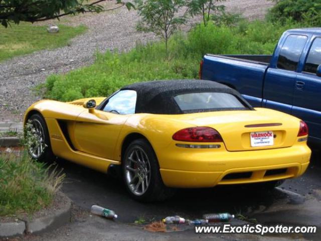 Dodge Viper spotted in Riverdale, New Jersey