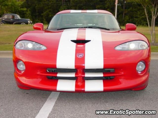 Dodge Viper spotted in Panama City Beach, Florida