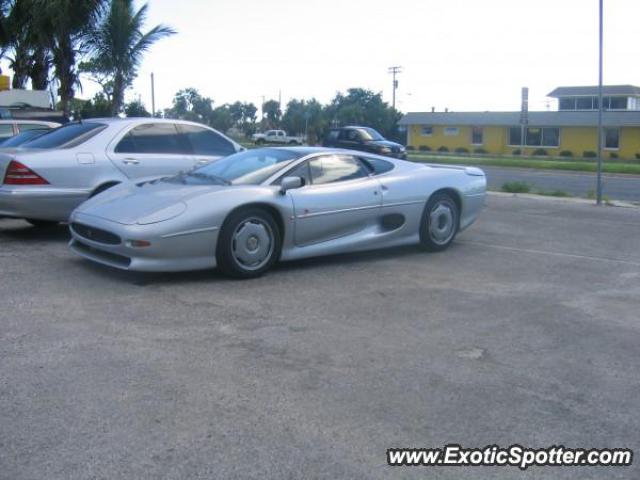 Jaguar XJ220 spotted in Venice, Florida