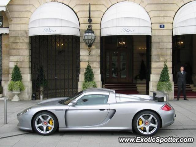 Porsche Carrera GT spotted in Paris, France