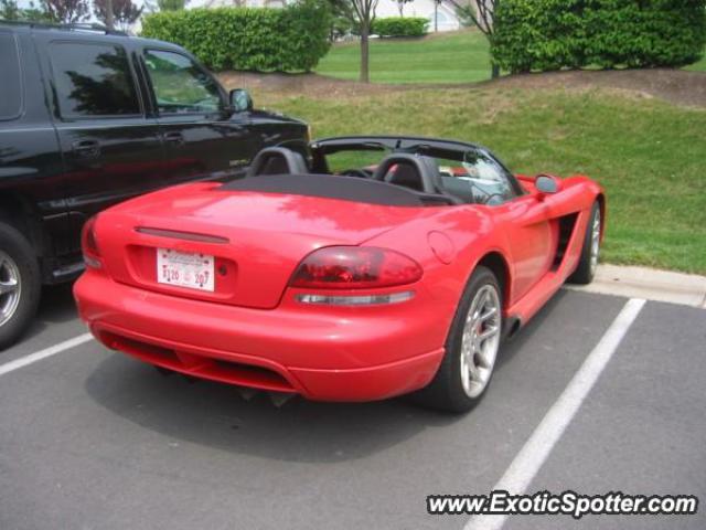 Dodge Viper spotted in Ashburn, Virginia