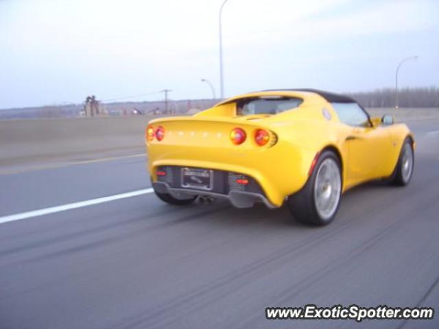 Lotus Elise spotted in Burnsville, Minnesota