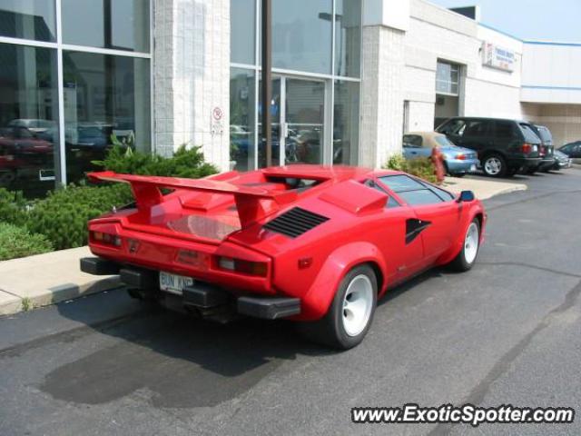 Lamborghini Countach spotted in Oakville, Canada