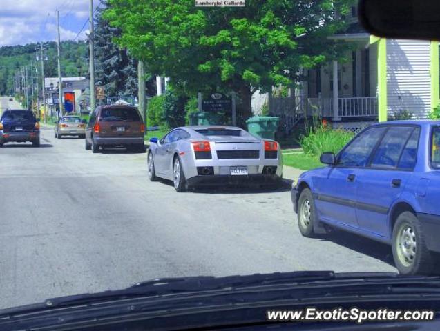 Lamborghini Gallardo spotted in Montébello, Canada