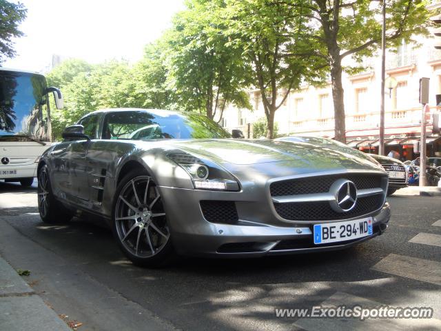 Mercedes SLS AMG spotted in Paris, France