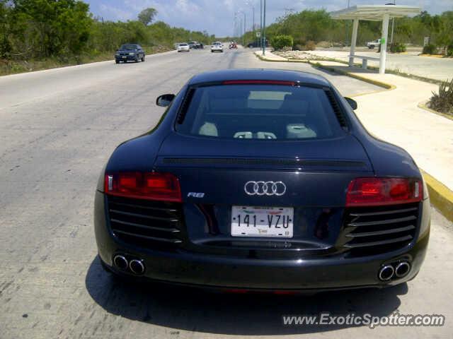 Audi R8 spotted in Mexico City, Mexico