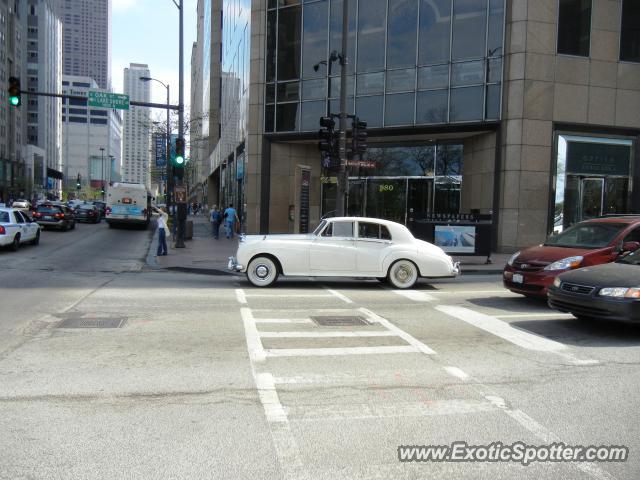Bentley S Series spotted in Chicago, Illinois