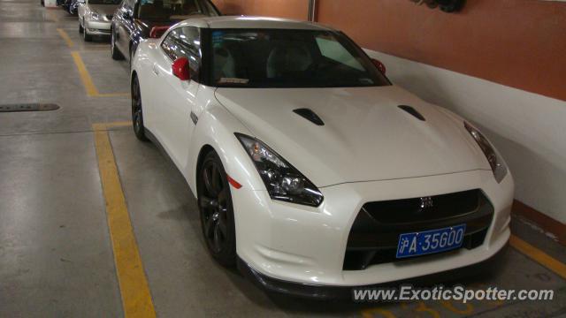 Nissan Skyline spotted in SHANGHAI, China