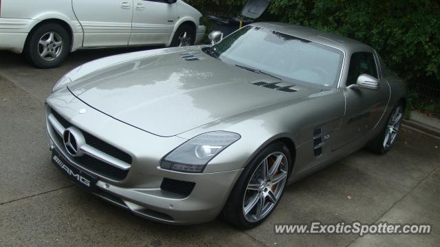 Mercedes SLS AMG spotted in SHANGHAI, China