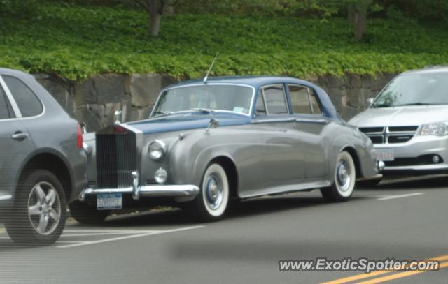 Rolls Royce Silver Cloud spotted in Greenwich, Connecticut