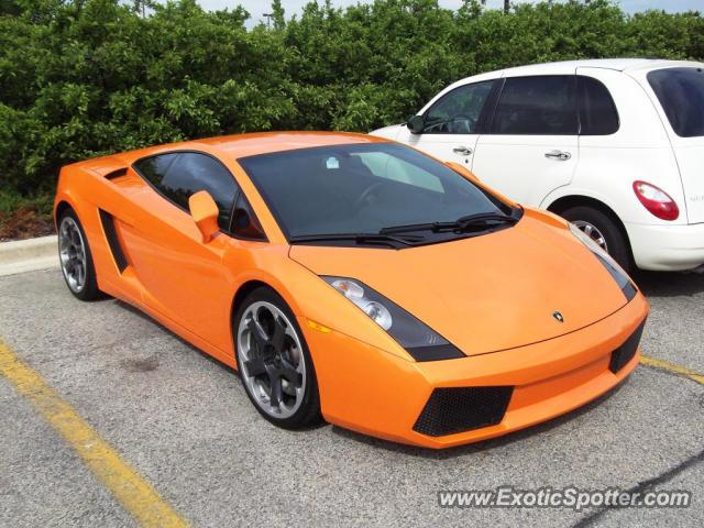 Lamborghini Gallardo spotted in Deerpark, Illinois