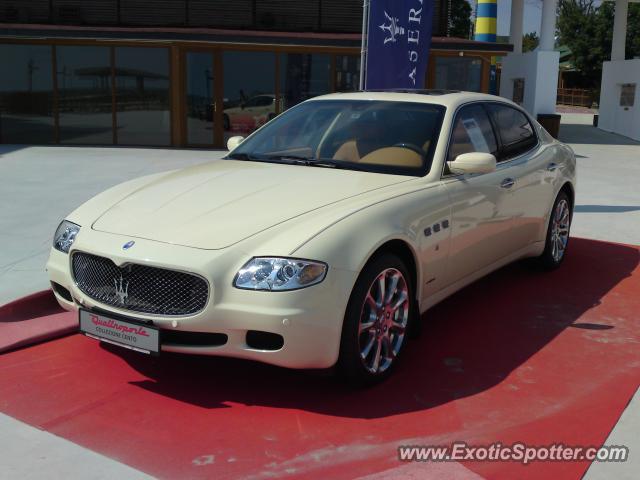 Maserati Quattroporte spotted in Mamaia Constants, Romania