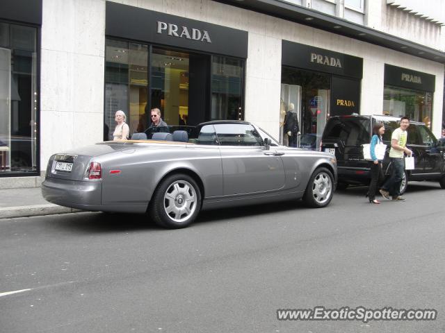 Rolls Royce Phantom spotted in Düsseldorf, Germany