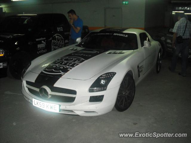 Mercedes SLS AMG spotted in Istanbul, Turkey