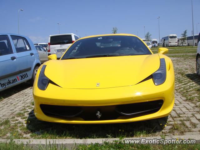 Ferrari 458 Italia spotted in Istanbul, Turkey