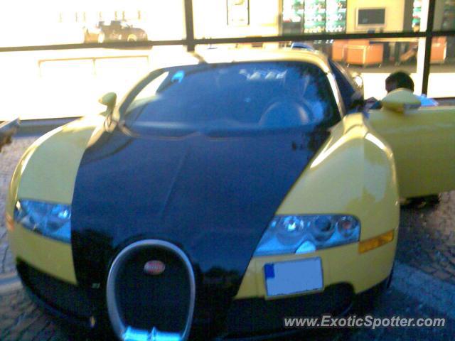 Bugatti Veyron spotted in Istanbul, Turkey