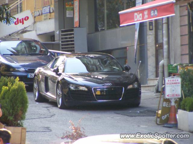 Audi R8 spotted in Istanbul, Turkey