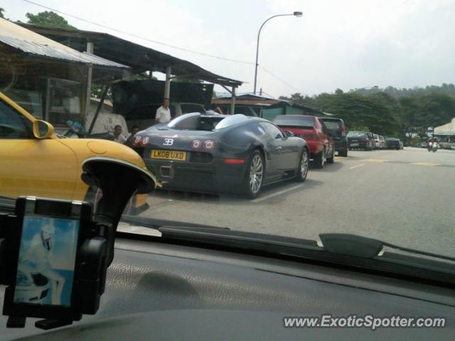 Bugatti Veyron spotted in Kl, Malaysia