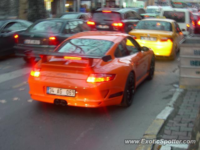 Porsche 911 GT3 spotted in Istanbul, Turkey