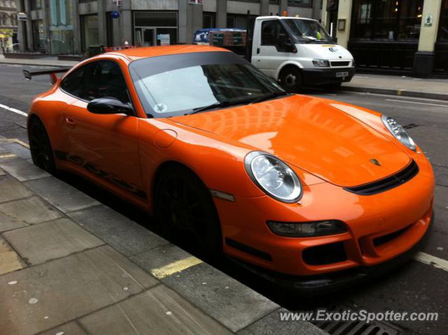 Porsche 911 GT3 spotted in London, United Kingdom